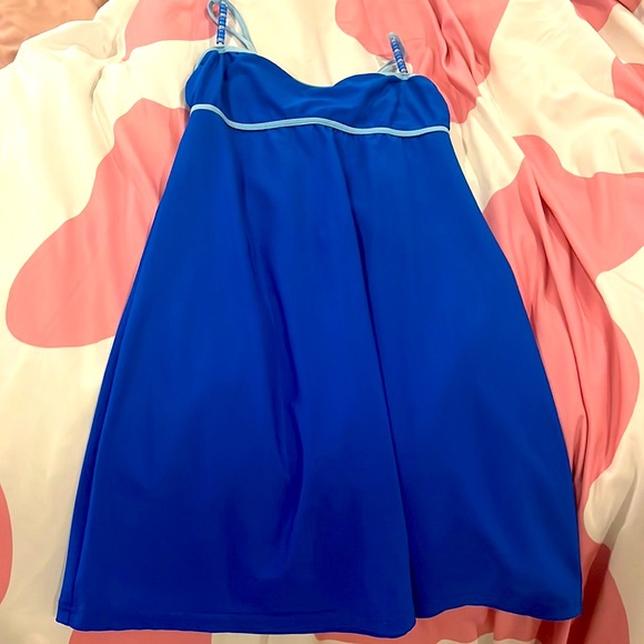 Vintage dress new and has never been used - Picture 1 of 5